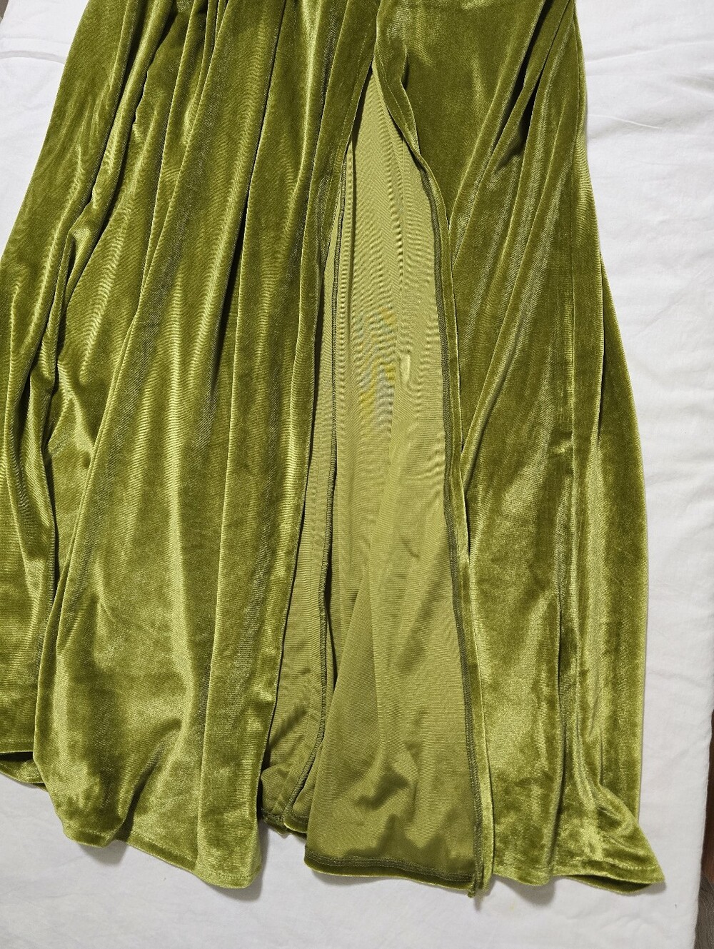 Pomuyoo Olive Green One Shoulder Velvet Maxi Dress | Plus Size Formal Size 20 - Picture 8 of 8